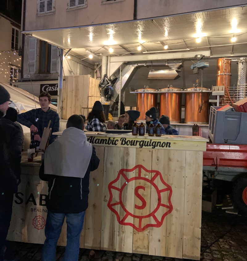 sabs_alembic_hospices_outside_night